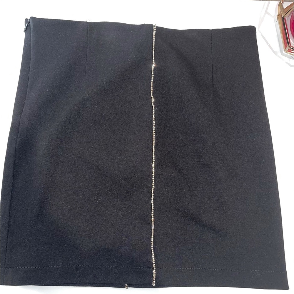 Mini skirt - Picture 2 of 3